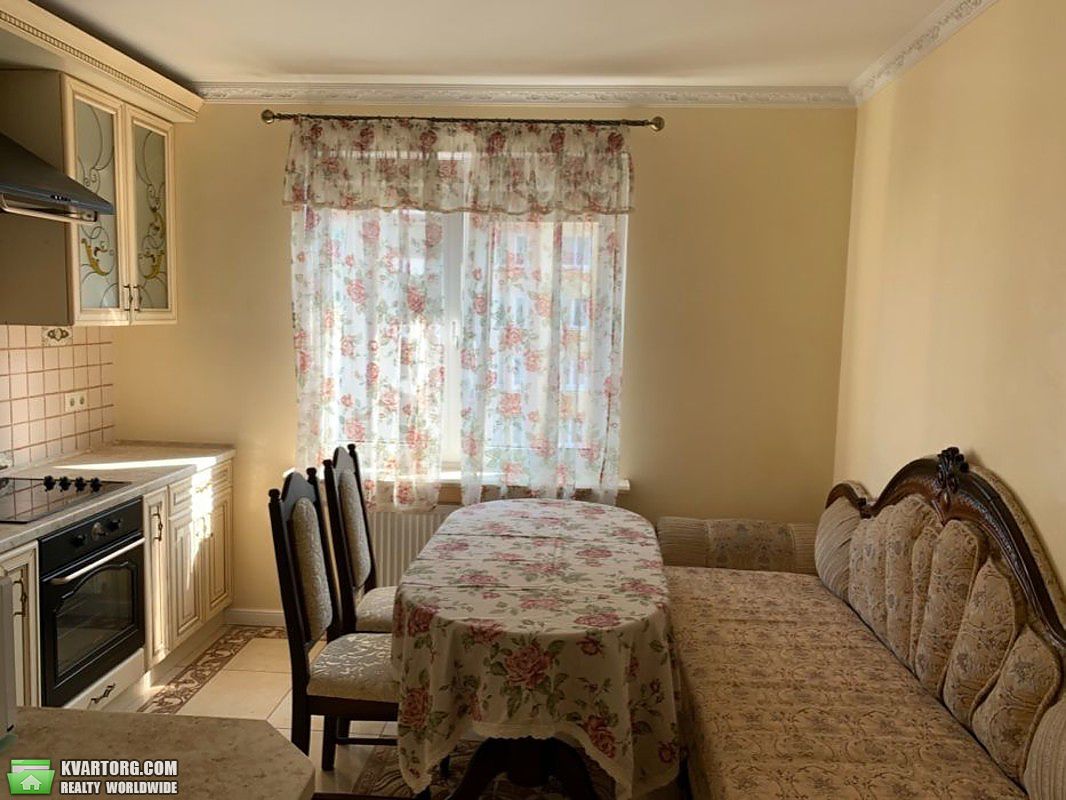 Sell 2-room apartment. Киев,  Урловская — photo 1