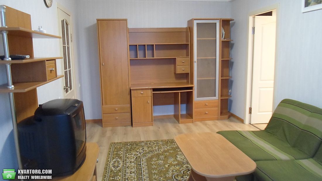 Rent out 2-room apartment. Киев,  Большая Васильковская — photo 2