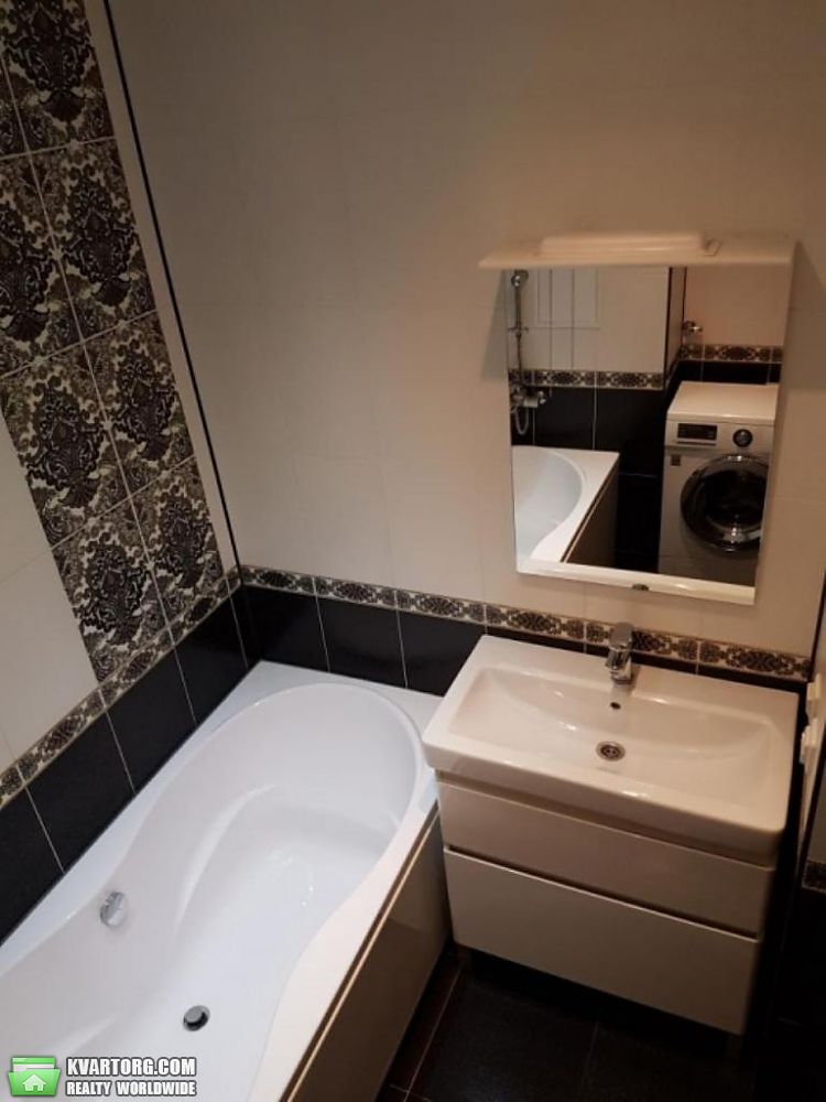 Rent out 2-room apartment. Киев,  Дегтяревская — photo 6