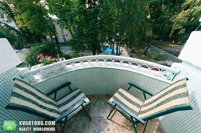 Rent out 2-room apartment. Киев, Лютеранскаая — photo 8