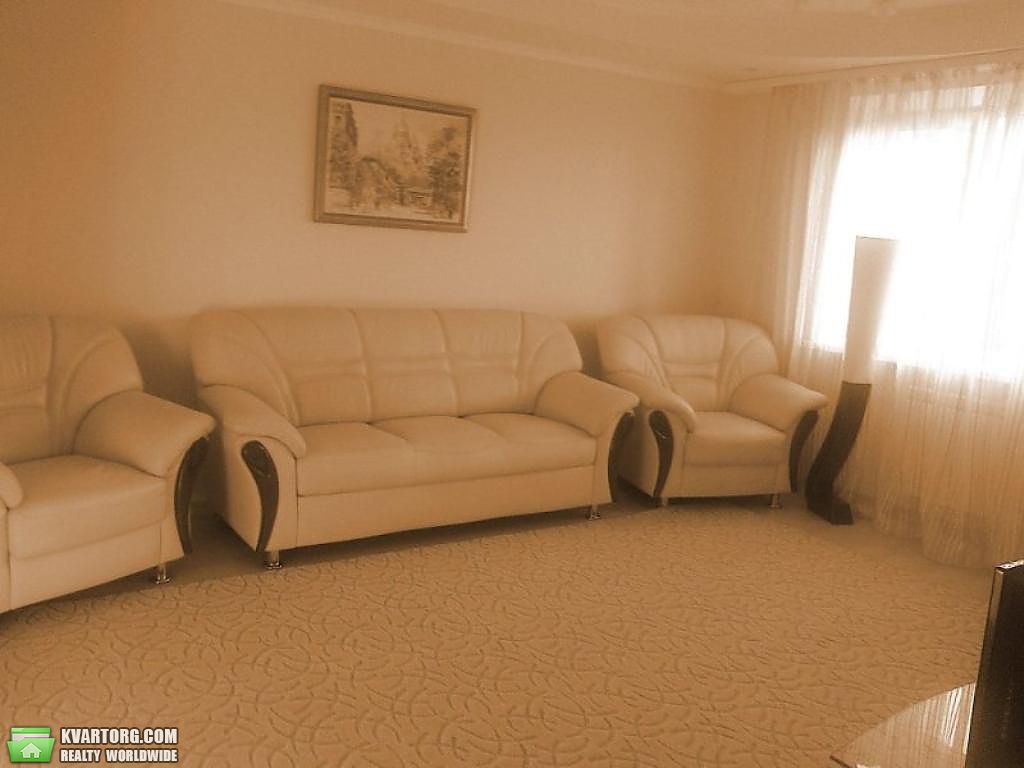 Rent out 2-room apartment. Киев,  Леси Украинки бул — photo 1