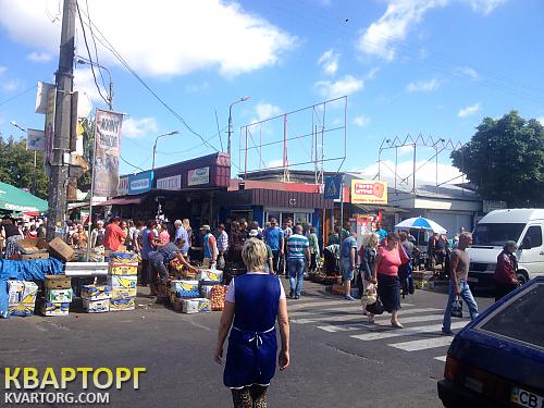 Rent out shop. Киев,  м. Лесная — photo 1