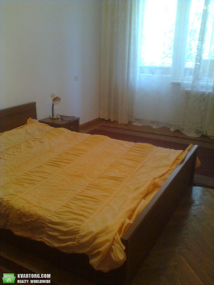 Rent out 2-room apartment. Киев,  Герцена — photo 10