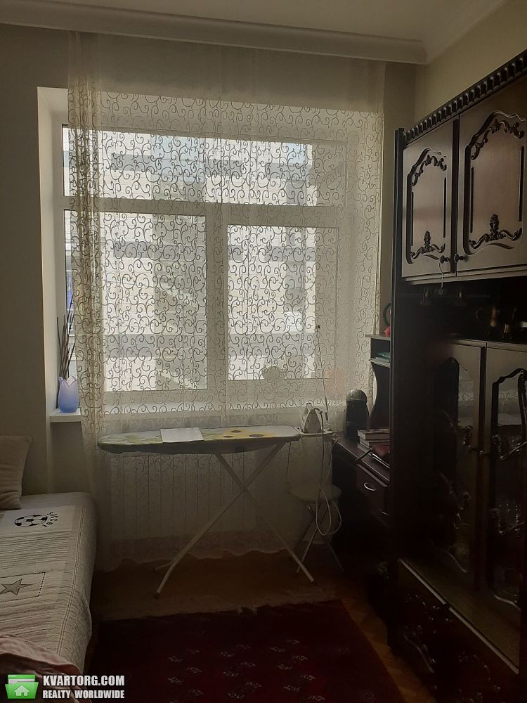 Sell 4-room apartment. Киев, Большая Житомирская — photo 2