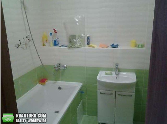 Rent out 2-room apartment. Киев,  Конева — photo 7