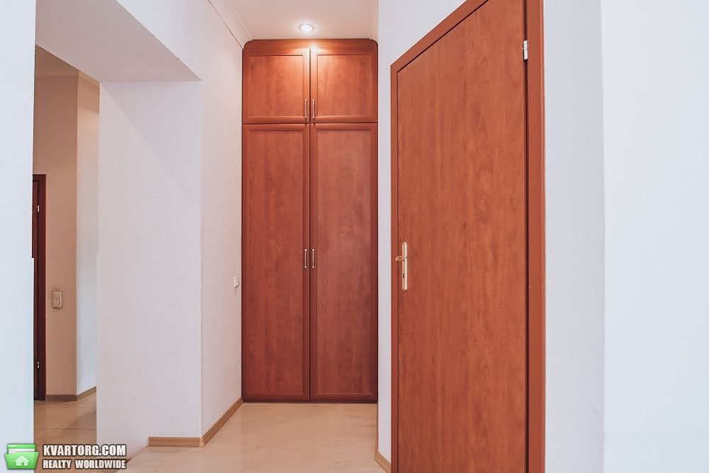 Sell 3-room apartment. Киев,  Петлюры — photo 3