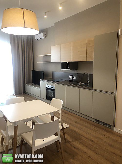 Rent out 2-room apartment. Киев,  Драгомирова — photo 4