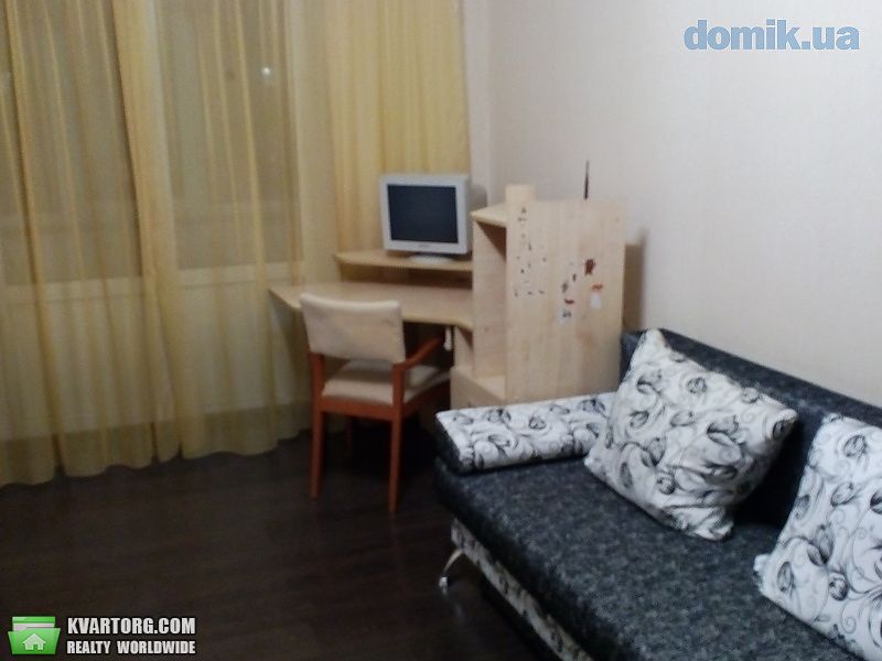 Rent out 1-room apartment. Киев,  Саксаганского — photo 1