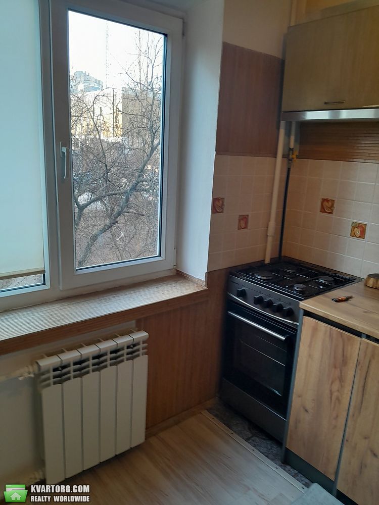 Rent out 2-room apartment. Киев,  Голосеевский пр — photo 2