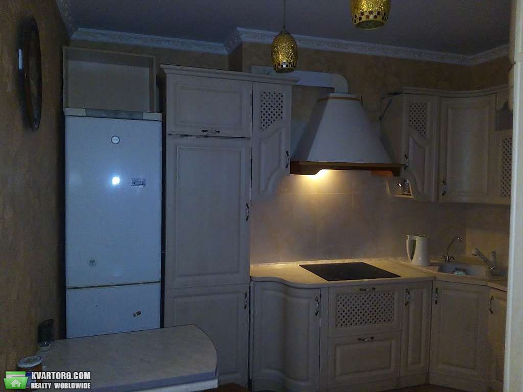 Rent out 3-room apartment. Киев,  Срибнокильская — photo 3