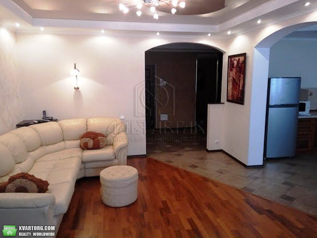 Sell 3-room apartment. Киев,  Урловская — photo 1