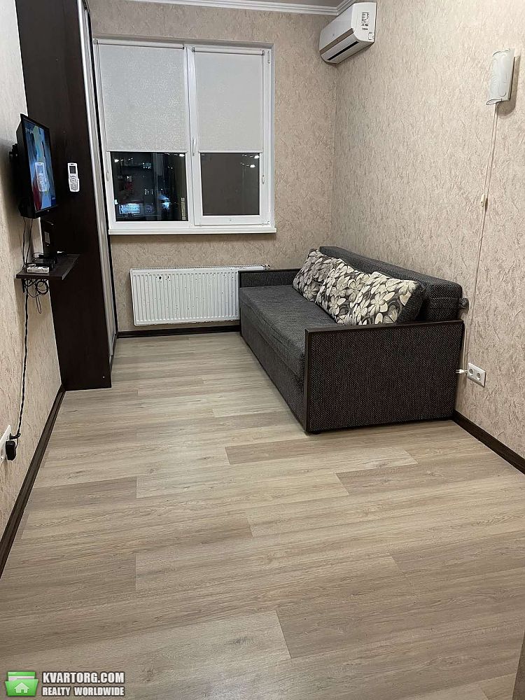 Rent out 1-room apartment. Киев, Пожарского — photo 2