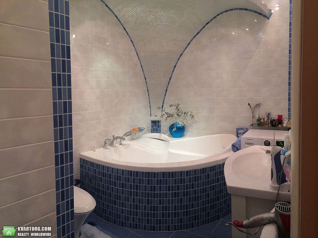 Rent out 3-room apartment. Киев,  Жилянская — photo 5