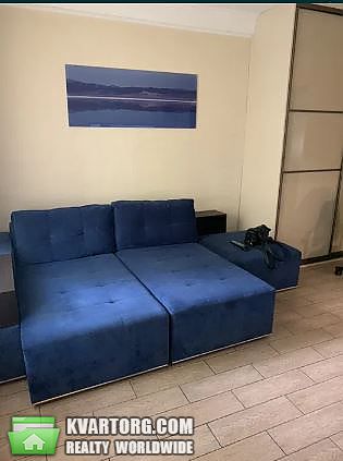 Rent out 2-room apartment. Киев,  Волгоградская — photo 2