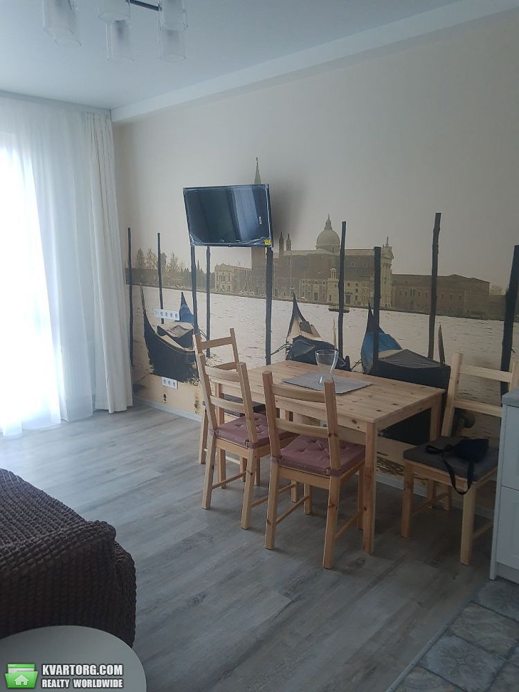 Rent out 1-room apartment. Киев,  Трутенко — photo 2