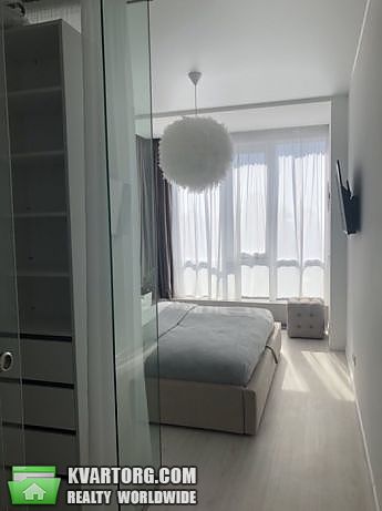 Rent out 2-room apartment. Киев,  Саксаганского — photo 4