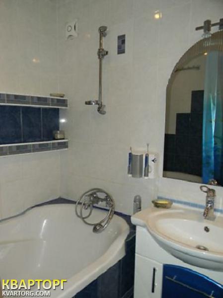Sell 1-room apartment. Киев,  Автозаводская — photo 1