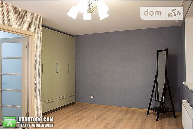 Rent out 2-room apartment. Киев,  Урловская — photo 7
