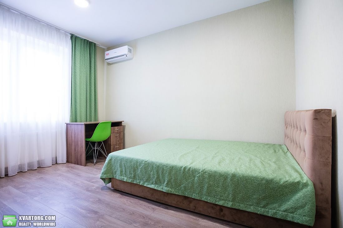 Rent out 1-room apartment. Киев, Нижнеключевая — photo 5
