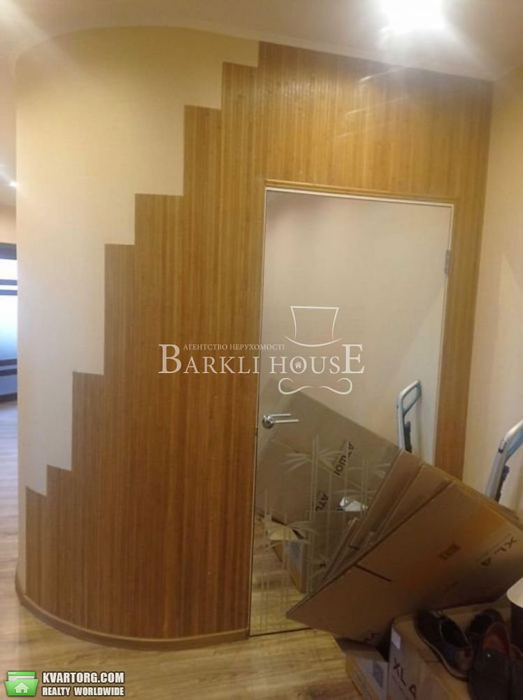 Rent out 4-room apartment. Киев,  Рижская — photo 8
