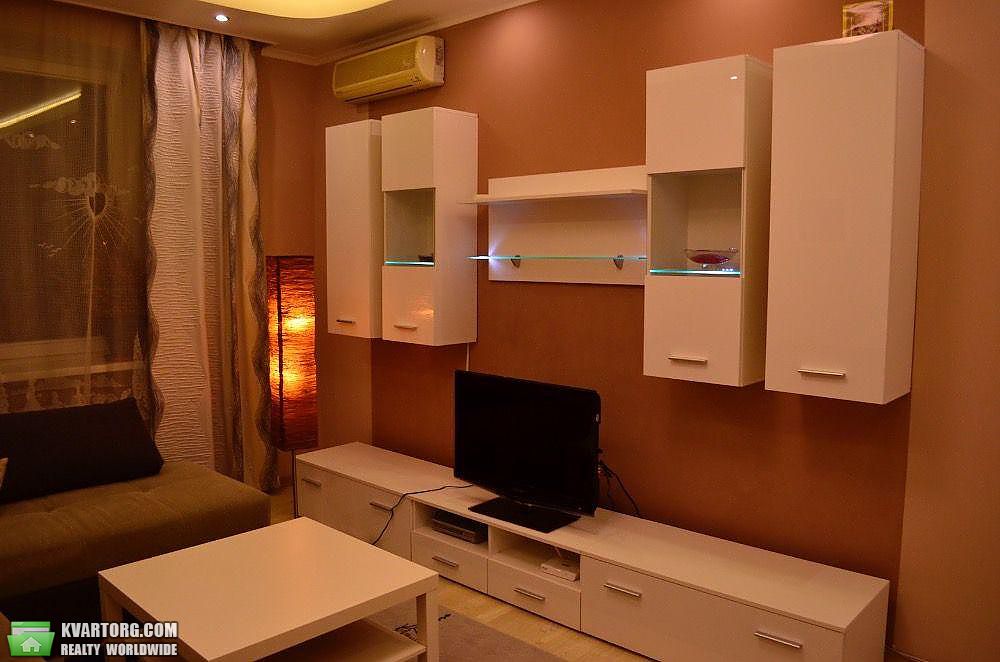 Rent out 2-room apartment. Киев,  Леси Украинки бул — photo 3