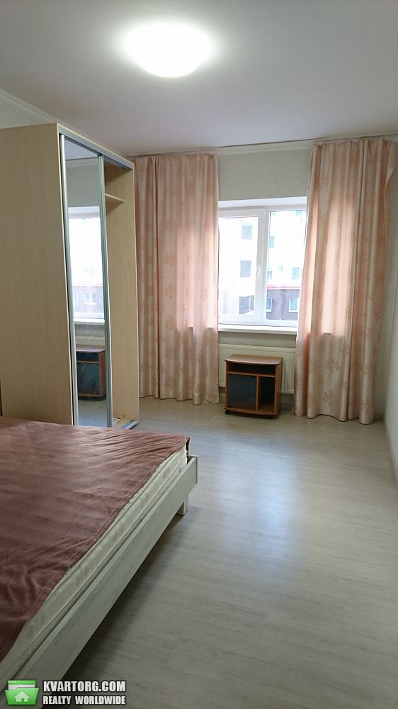 Rent out 2-room apartment. Киев,  Львовская — photo 5