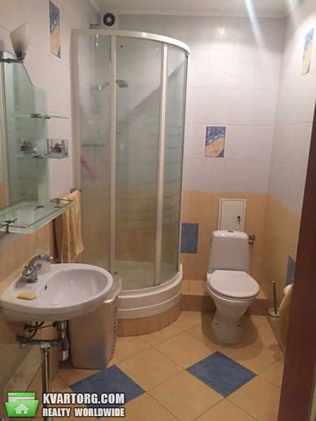 Rent out 3-room apartment. Киев,  Северная — photo 8