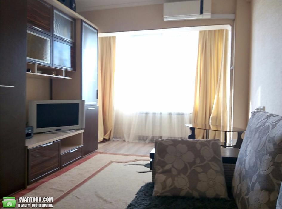Sell 2-room apartment. Киев,  Энтузиастов — photo 1