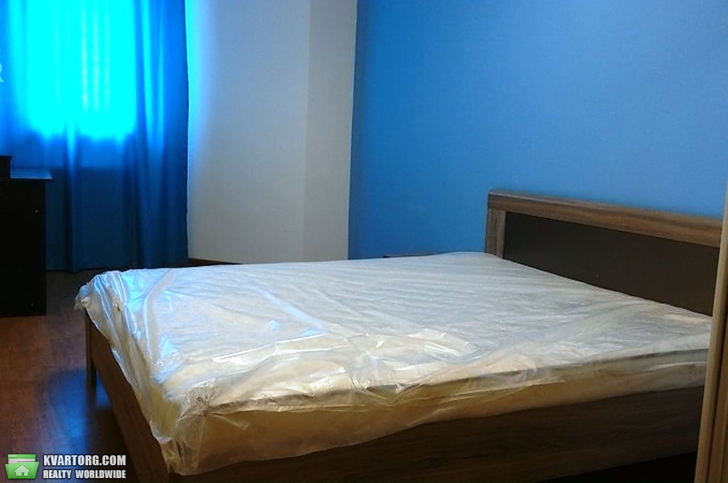 Rent out 3-room apartment. Киев,  Гетьмана — photo 3
