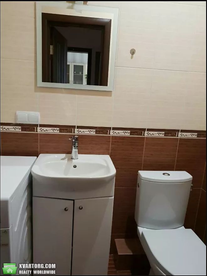 Rent out 3-room apartment. Киев,  Ломоносова — photo 9