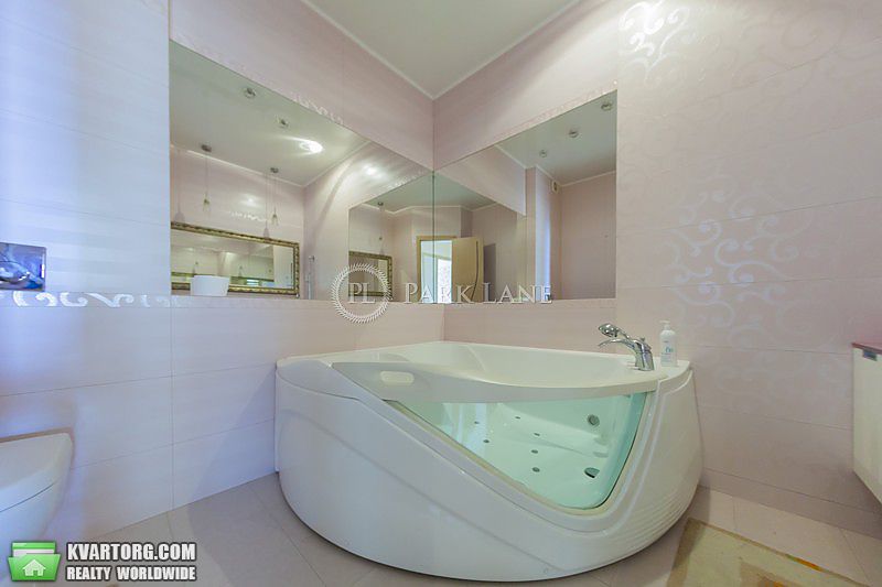 Rent out 4-room apartment. Киев,  Щорса — photo 9