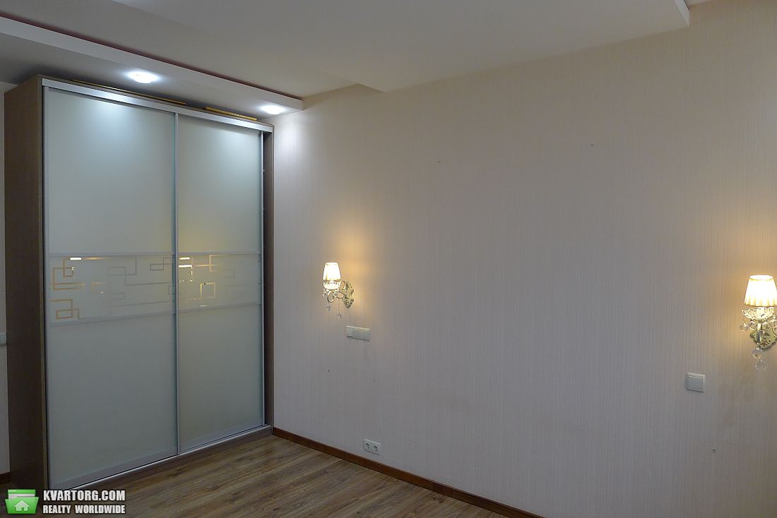 Sell 3-room apartment. Киев,  Воскресенская — photo 5