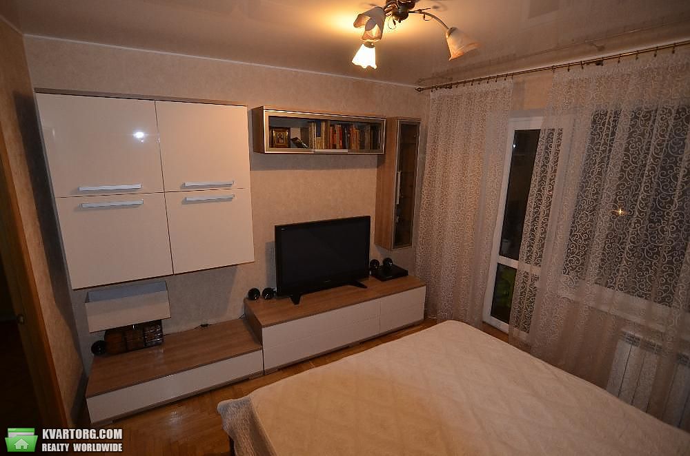 Sell 3-room apartment. Киев,  Ревуцкого — photo 5