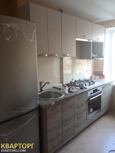 Sell 2-room apartment. Киев,  Урловская — photo 1