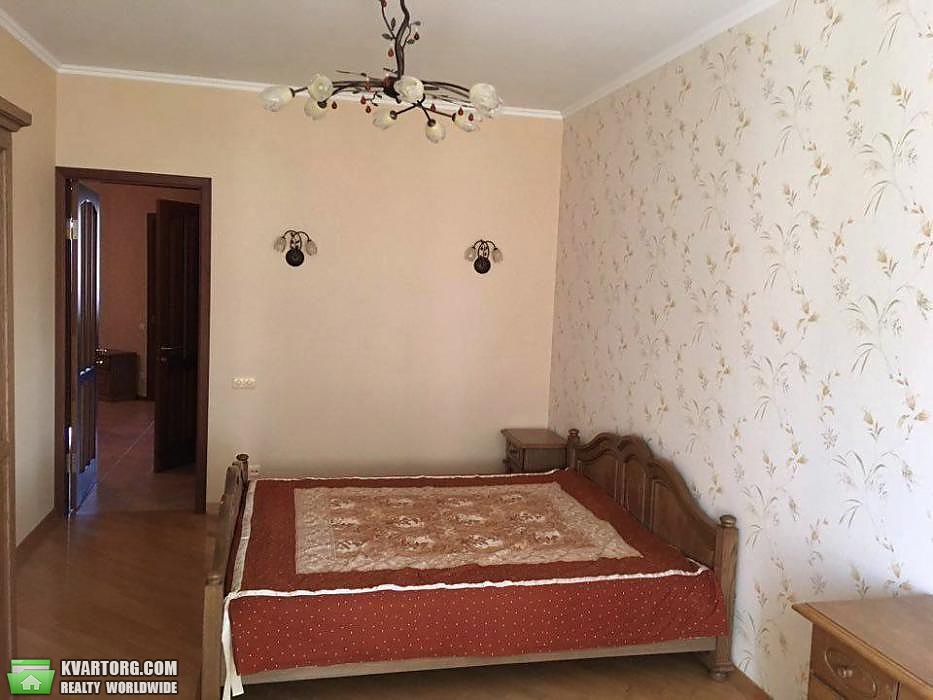 Rent out 2-room apartment. Киев,  Щорса — photo 3