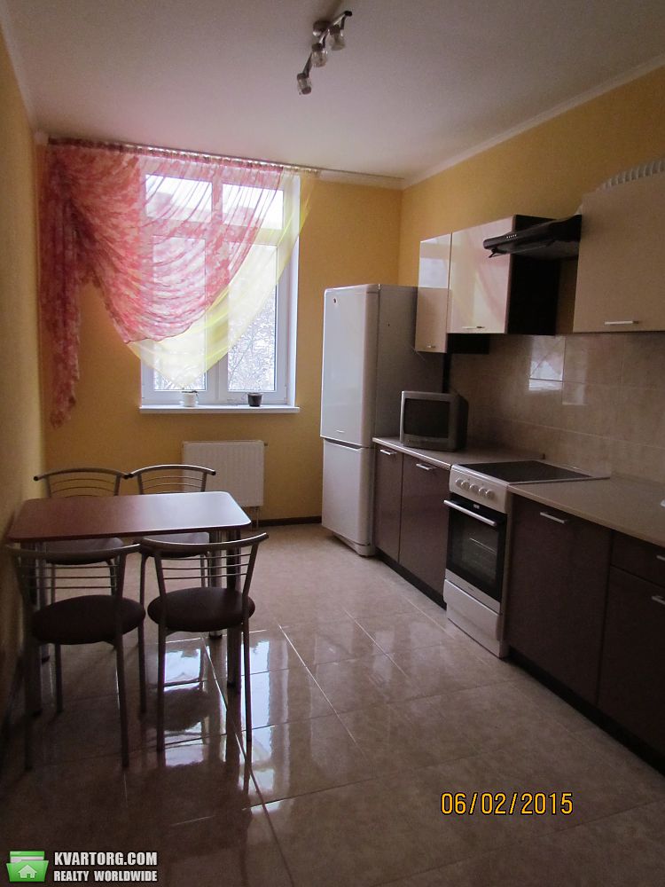 Rent out 3-room apartment. Киев,  Саперно-Слободская — photo 1