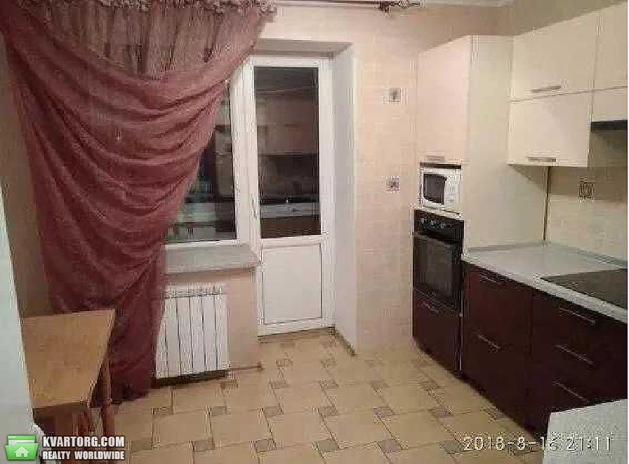 Rent out 2-room apartment. Киев,  Героев Днепра — photo 1