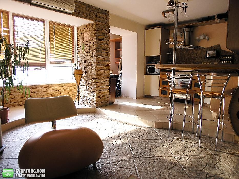 Sell 2-room apartment. Киев,  Выборгская — photo 1