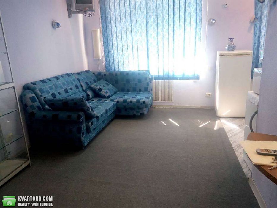 Sell 2-room apartment. Киев, Кириловская — photo 1
