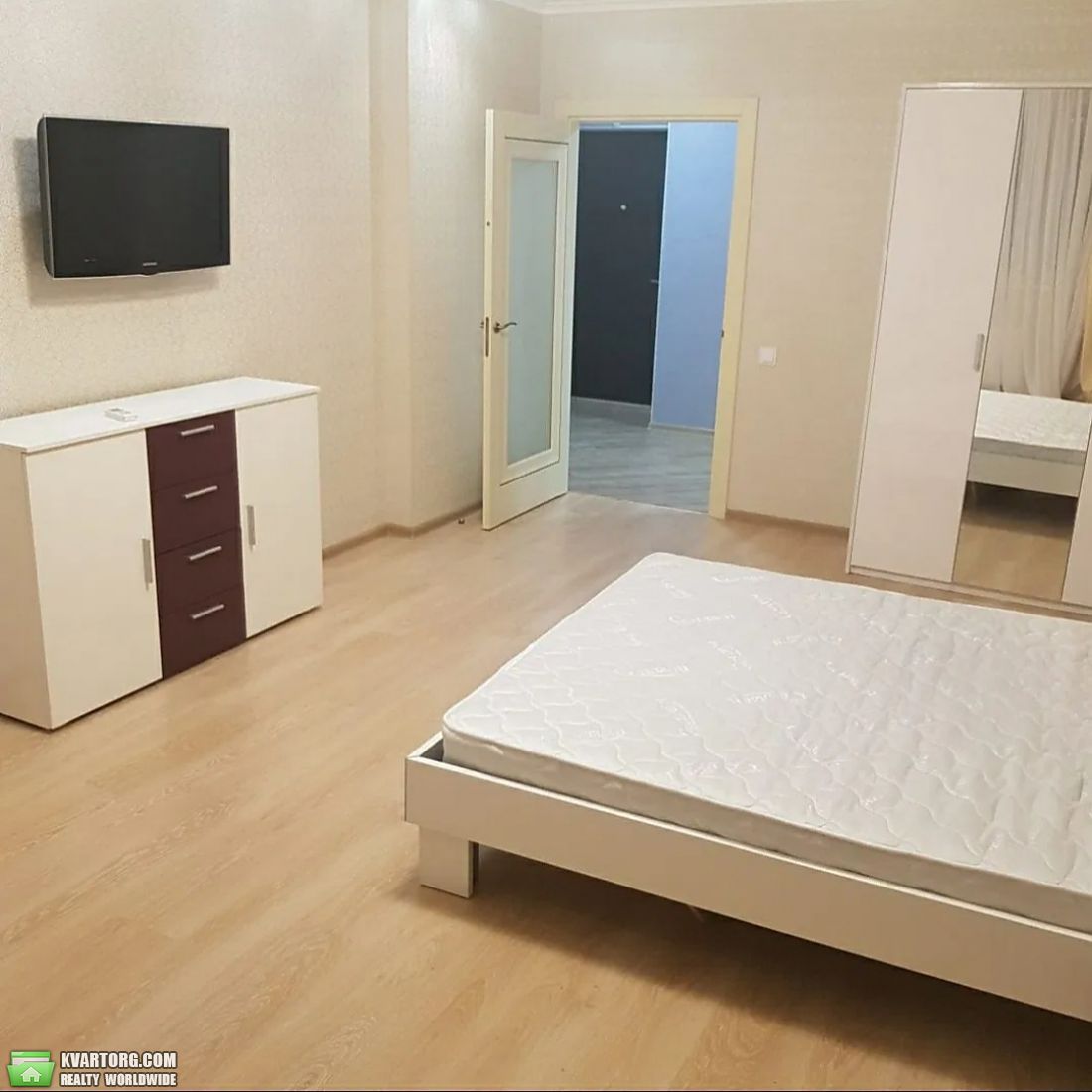 Rent out 1-room apartment. Киев, Драгоманова — photo 1