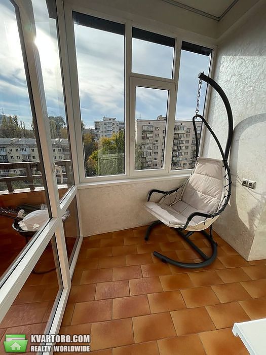 Rent out 1-room apartment. Киев,  Леси Украинки бул — photo 10