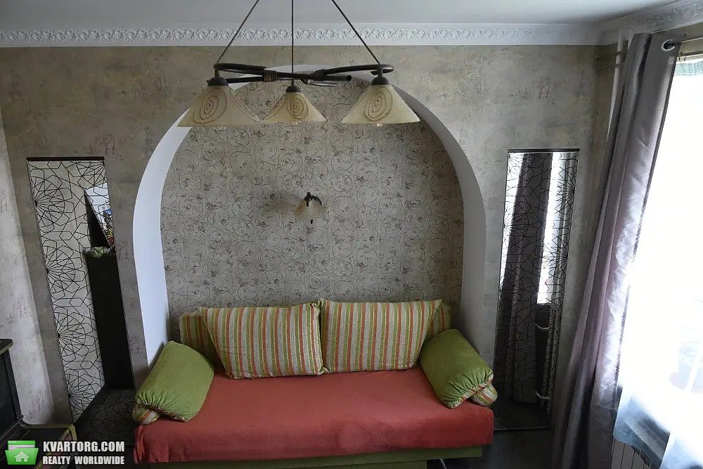Sell 3-room apartment. Киев,  Верховинца — photo 3