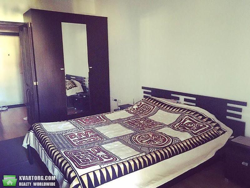 Rent out 1-room apartment. Киев,  Мельникова — photo 1