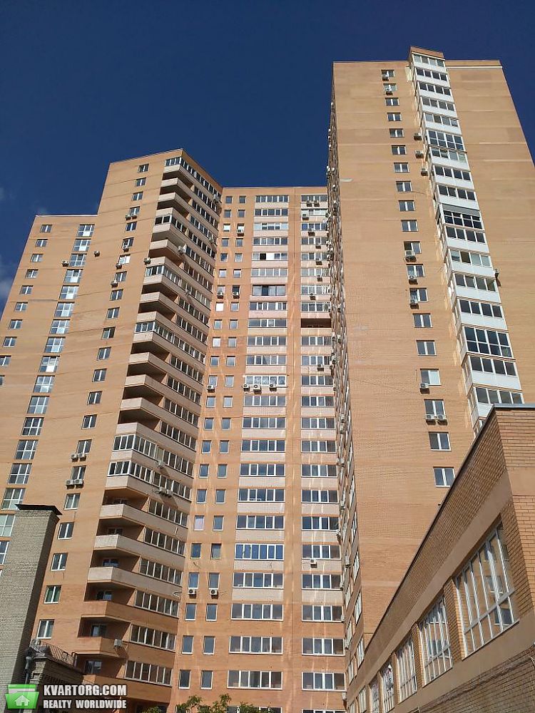 Rent out 1-room apartment. Киев, Деловая — photo 9