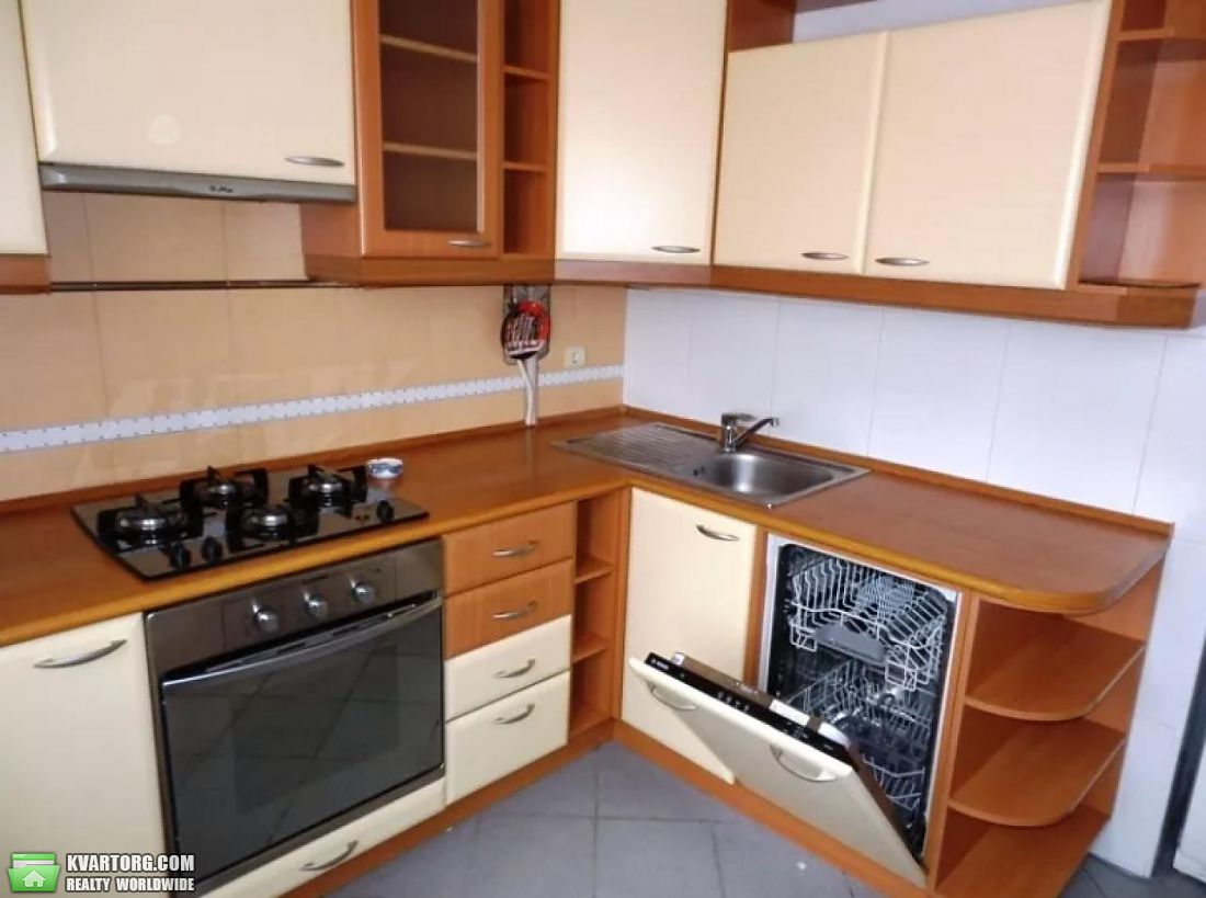 Rent out 2-room apartment. Киев,  Тарасовская — photo 3
