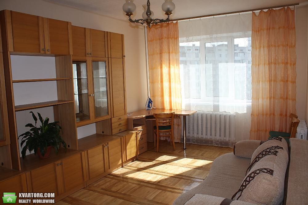 Sell 1-room apartment. Киев,  Смолича — photo 1