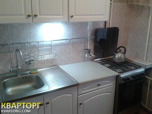 Rent out 3-room apartment. Киев, Днепровская наб — photo 1