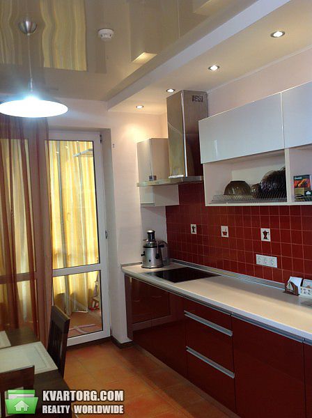 Rent out 2-room apartment. Киев,  Днепровская наб — photo 7