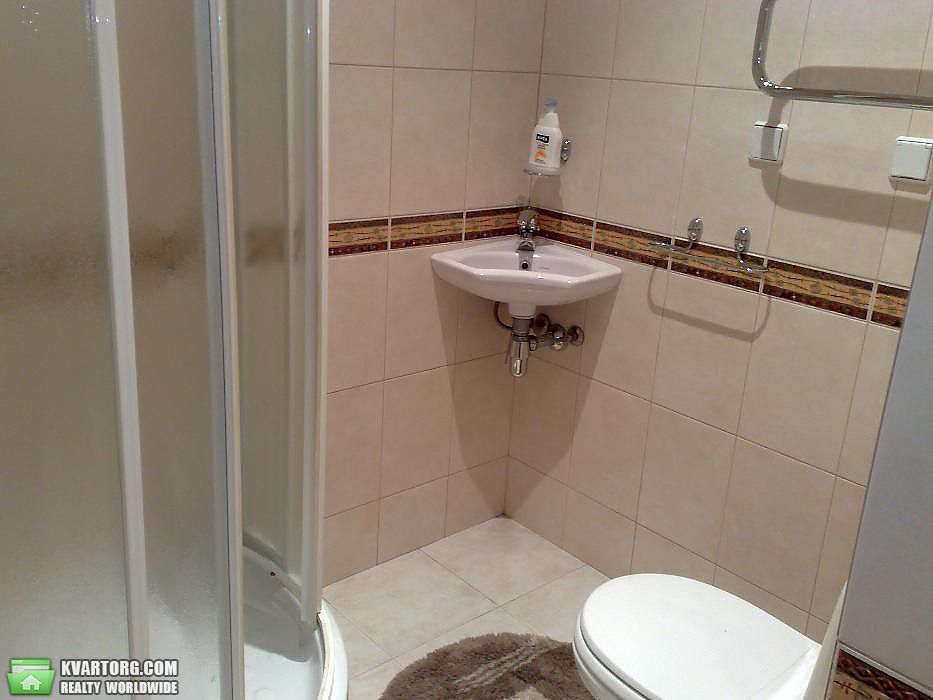 Rent out 3-room apartment. Киев,  Антоновича — photo 6