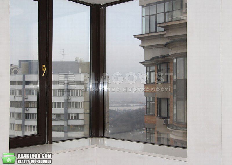 Sell 4-room apartment. Киев,  Старонаводницкая — photo 1